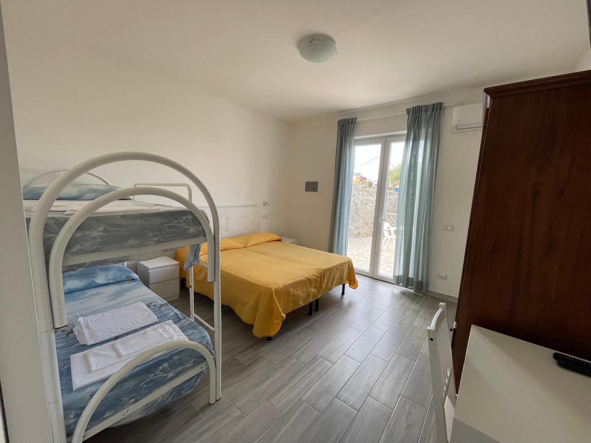 Residence Andrea A Mare Forio di Ischia Eksteriør billede