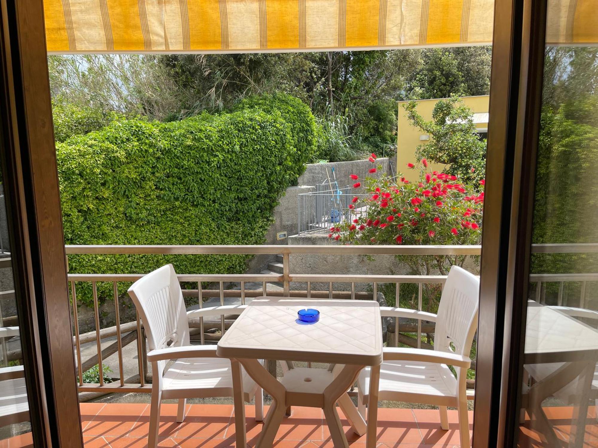 Residence Andrea A Mare Forio di Ischia Eksteriør billede